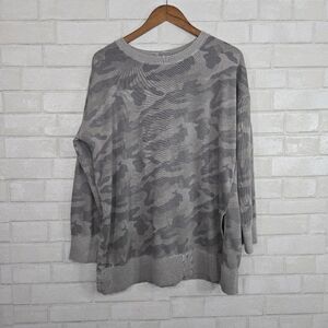 Old Navy Gray Camo Sweatshirt
